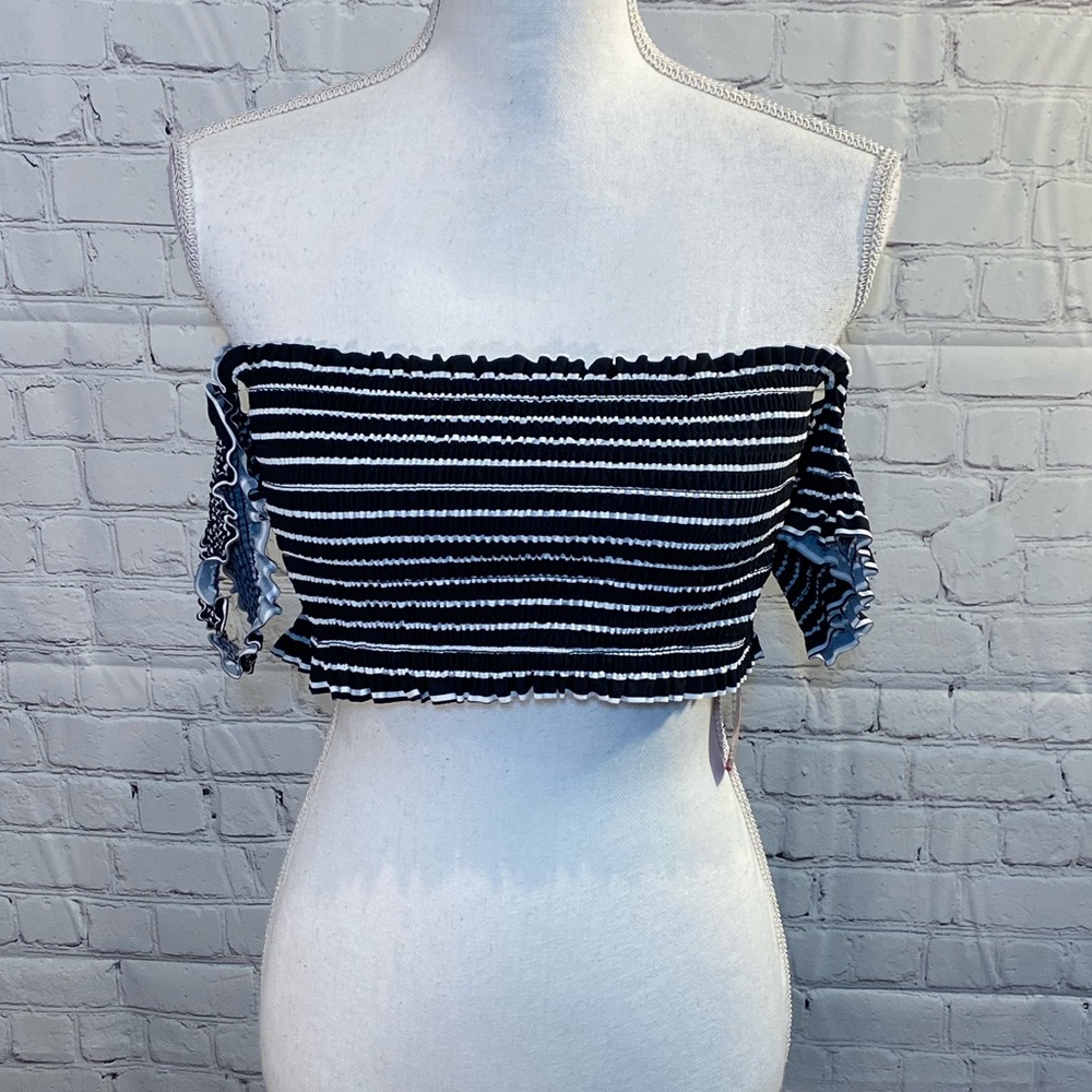 Black and White Bandeau Bikini Top w Sleeves